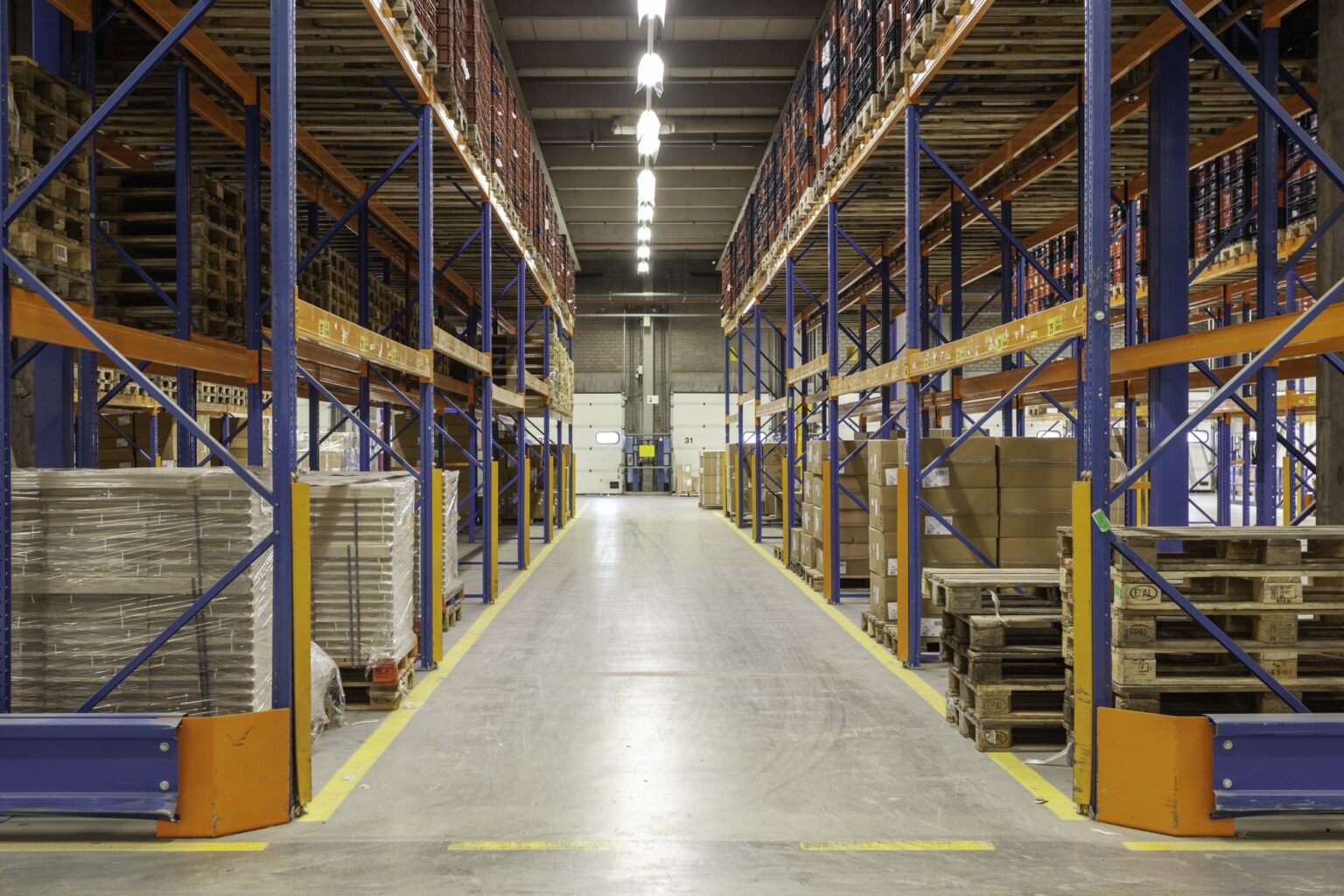 Maximizing Space and Productivity: A Guide to Industrial Rack Manufacturers
